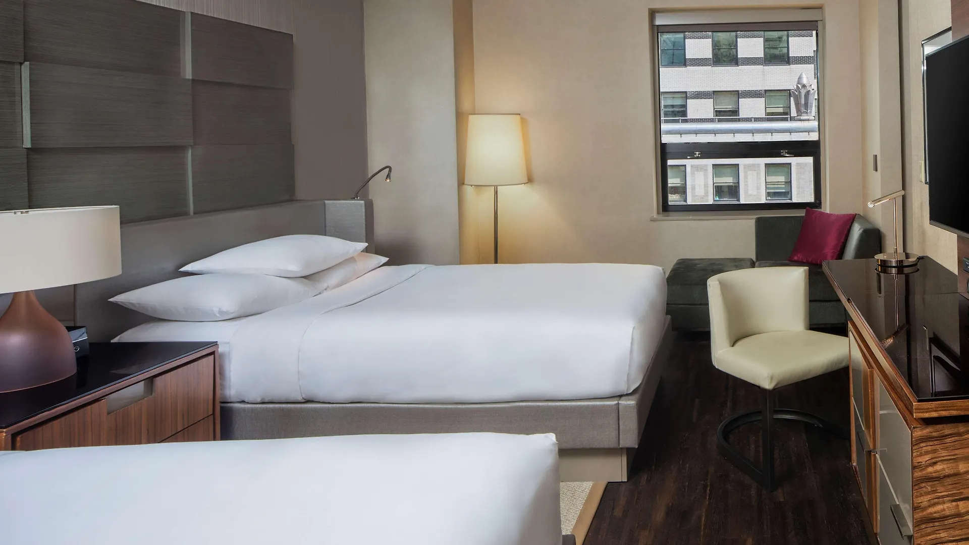 Hyatt Grand Central New York 4*,
