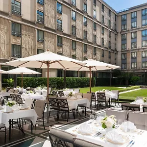 L'hotel Du Collectionneur 5* Paris